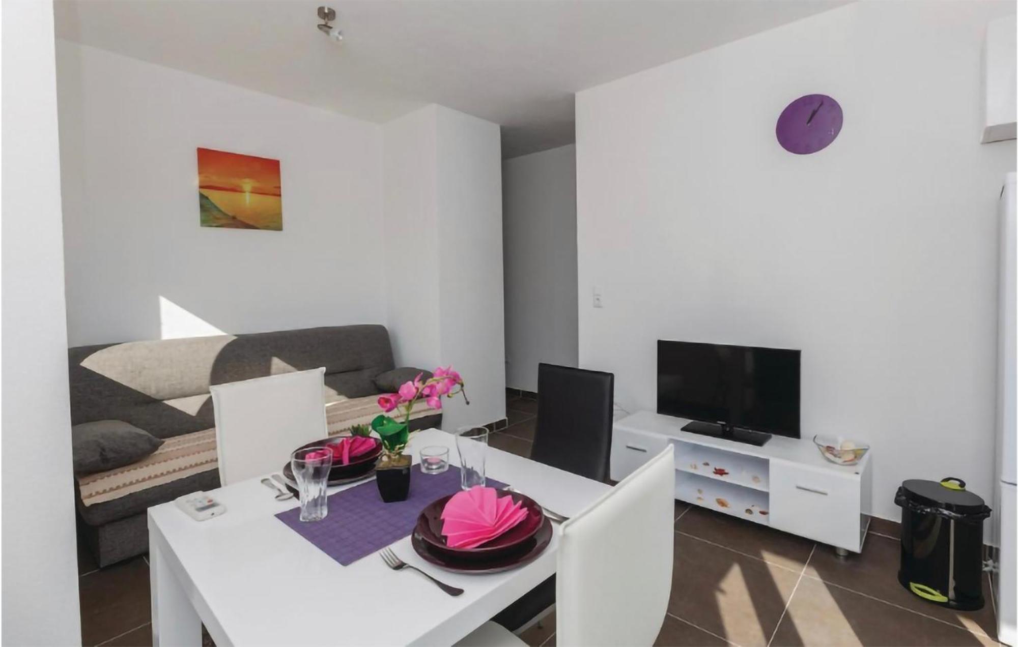 Amazing Apartment In Saldun With Wifi Trogir Exterior foto