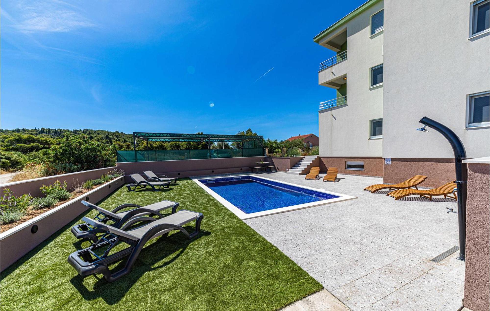 Amazing Apartment In Saldun With Wifi Trogir Exterior foto