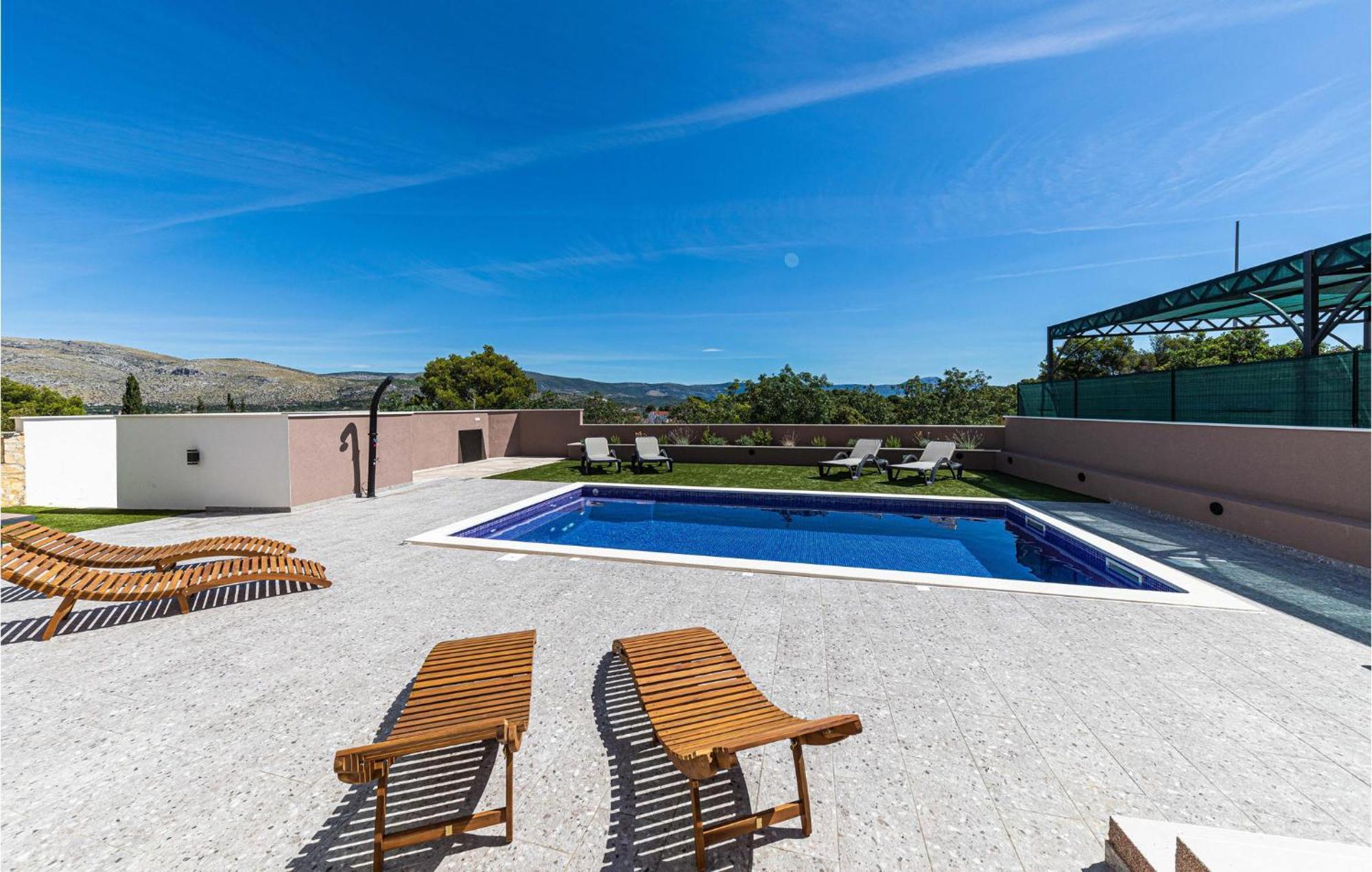 Amazing Apartment In Saldun With Wifi Trogir Exterior foto